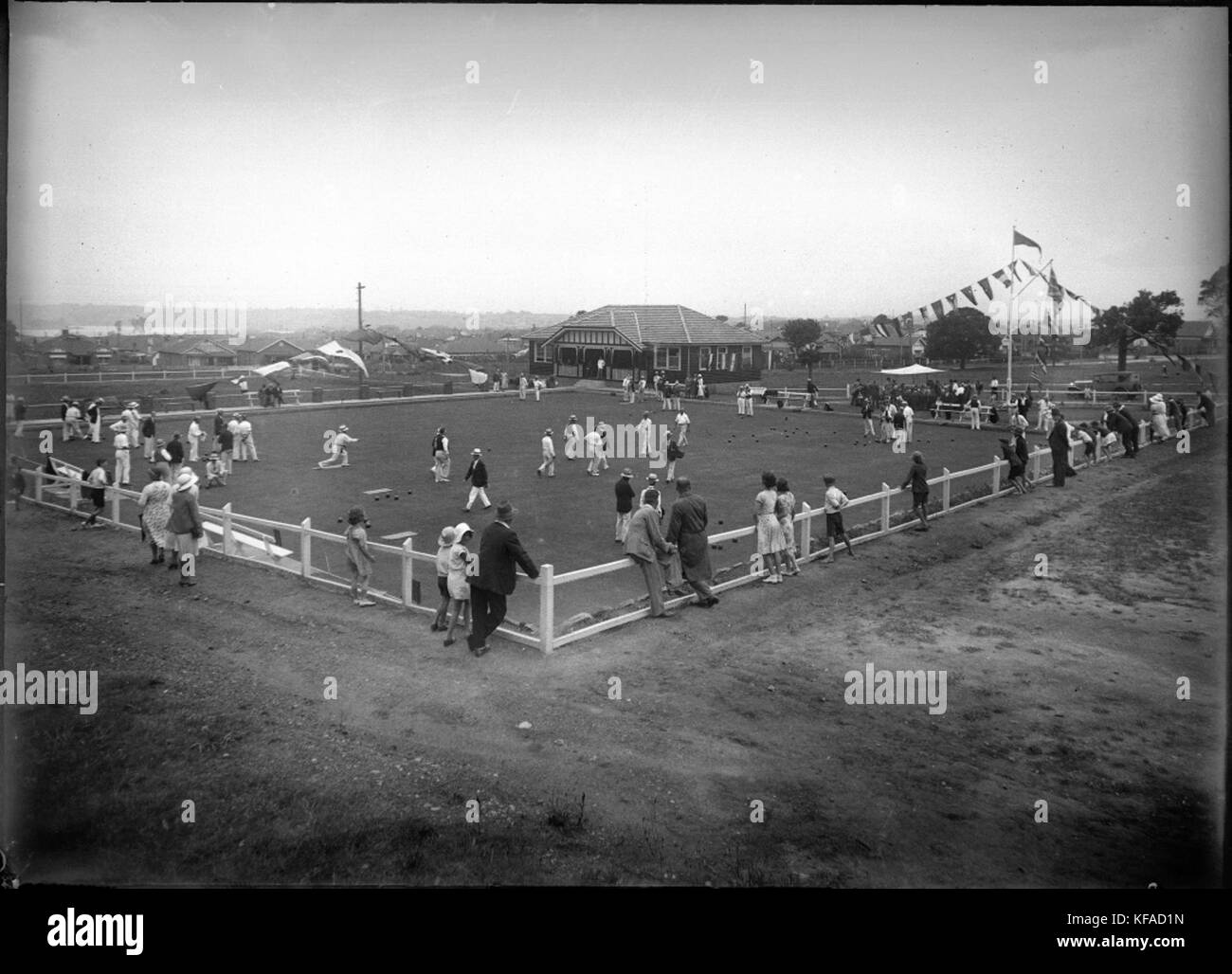 Bowling green con i giocatori e gli spettatori (4623130945) Foto Stock
