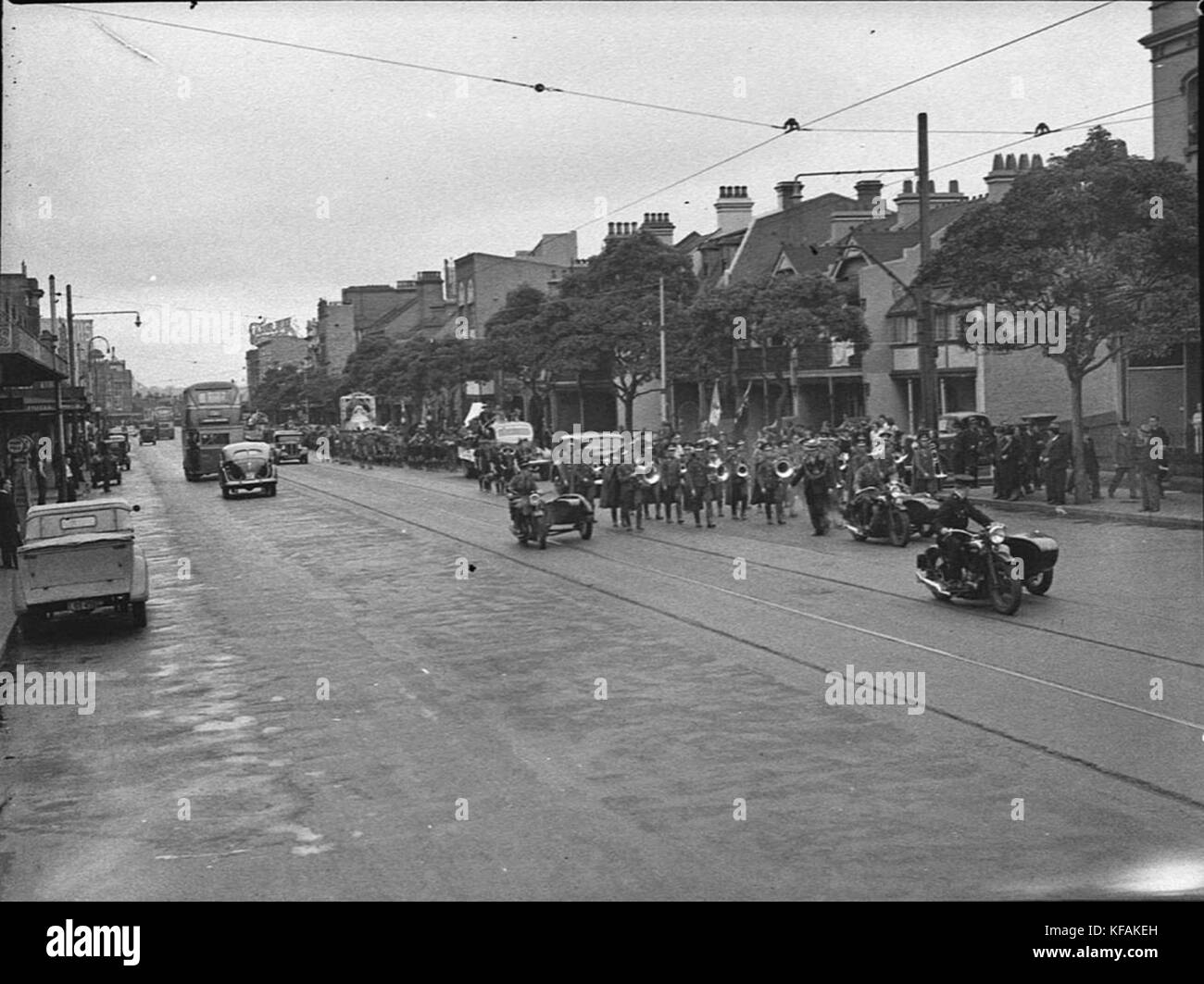 Il concorso di San Patrizio del 24638 celebra la cultura irlandese con sfilate, musica tradizionale e spettacoli di danza. Questo evento mette in evidenza il significato culturale del giorno di San Patrizio e la celebrazione del patrimonio irlandese. Foto Stock