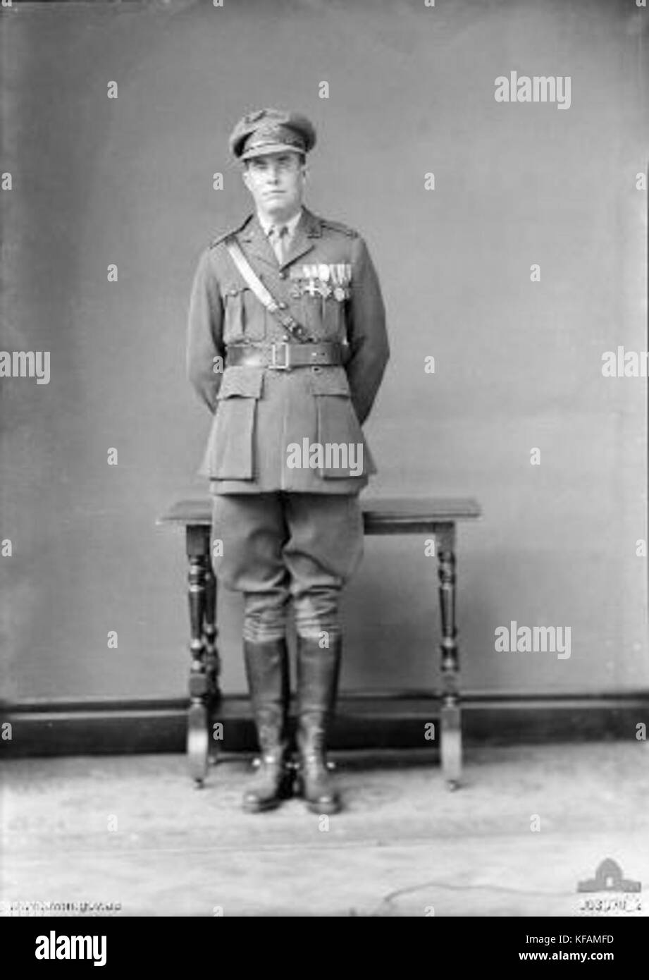 Edgar Towner a piena lunghezza J03070 Foto Stock