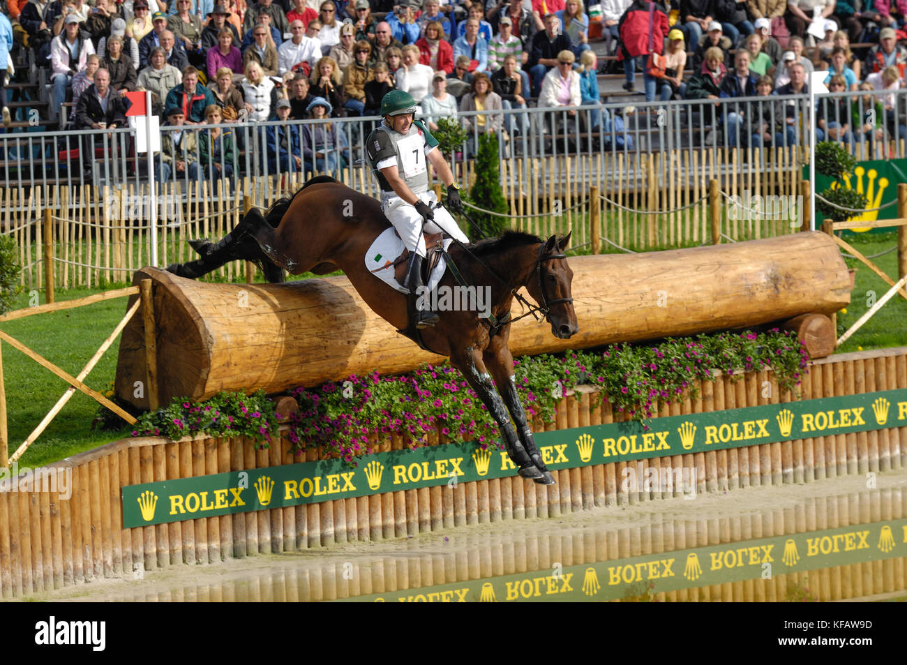 Michael Ryan (IRE) riding vecchia strada - Giochi equestri mondiali, Aachen, - Agosto 26, 2006, Eventing Cross Country Foto Stock