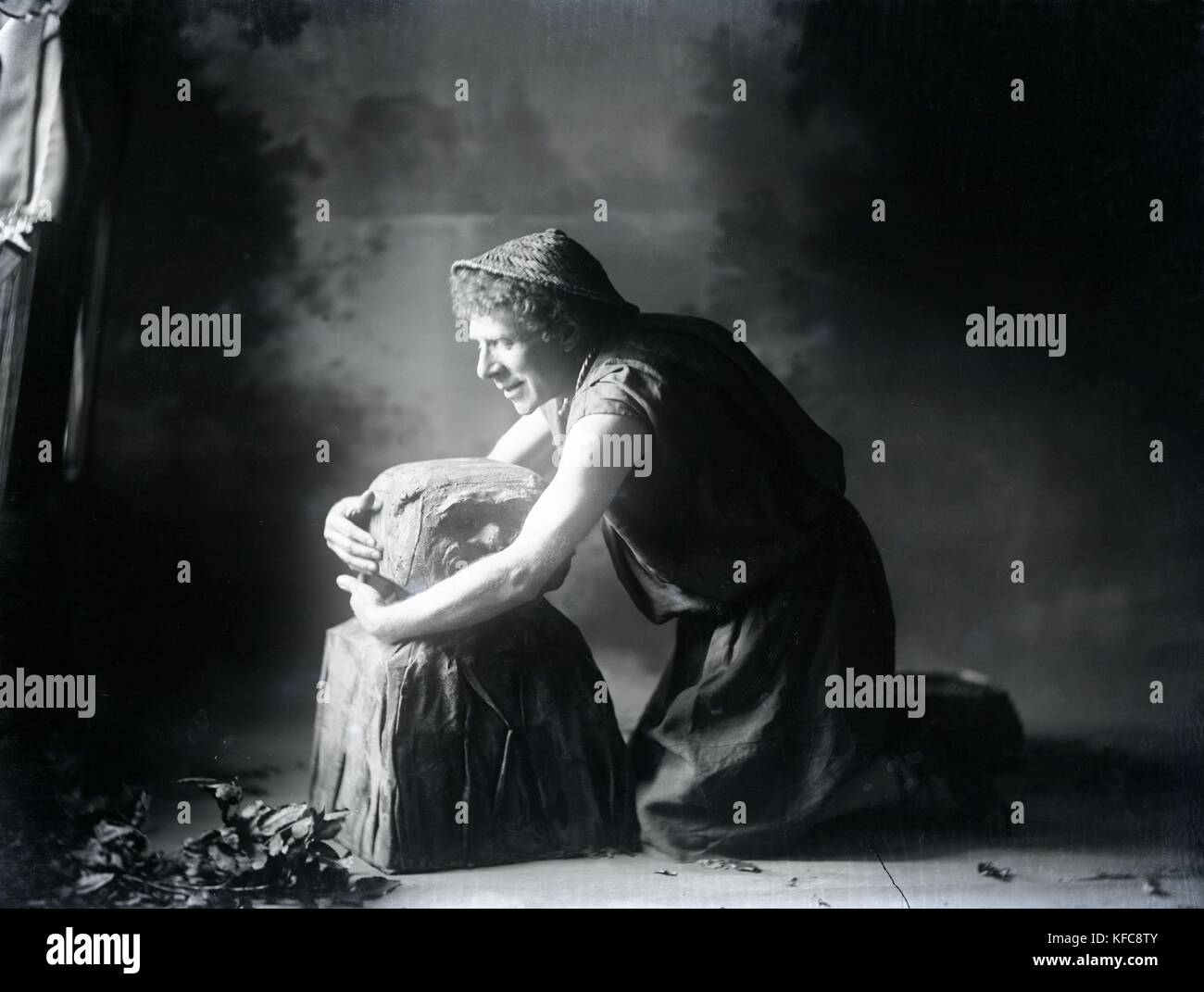 Alexander onore Ernest Coquelin Cadet (1848-1909) nella fase costume per il teatro gioca a "Dio Termine" di Gabriel Nigond 1907 Foto Stock