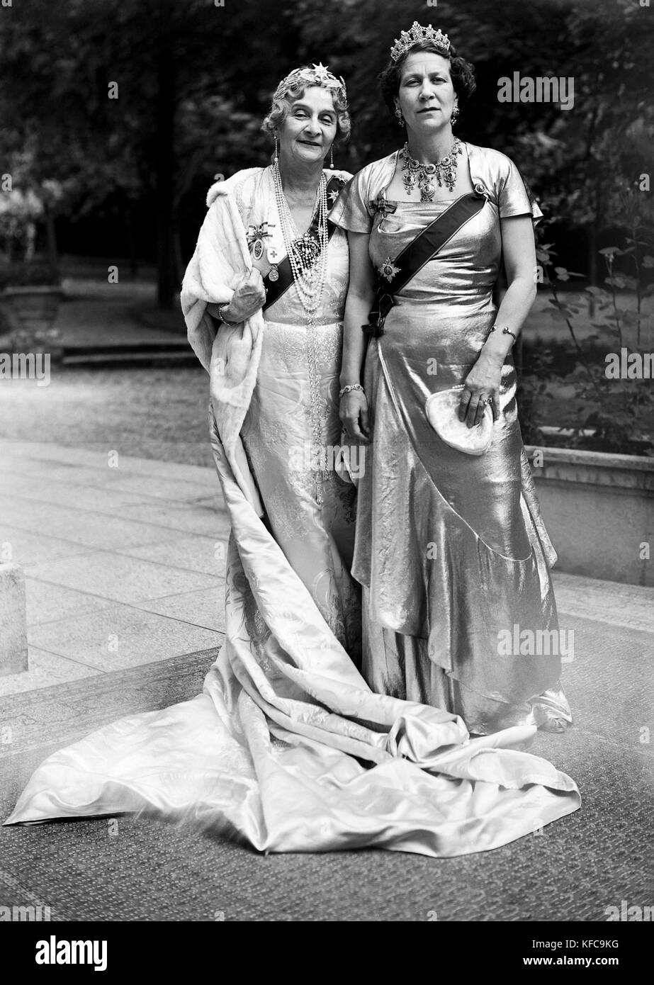 La principessa Marie Bonpart (1882-1962) e sua figlia Eugenie della Grecia (1910-1989) 1953 Taponier Photo12.com foto - Coll. Taponier Foto Stock