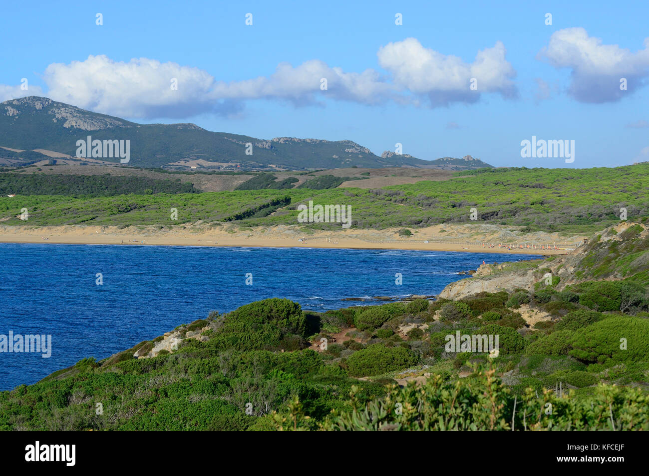 Vista sulla spiaggia di Porto Ferro, Sardegna, Italia Foto Stock