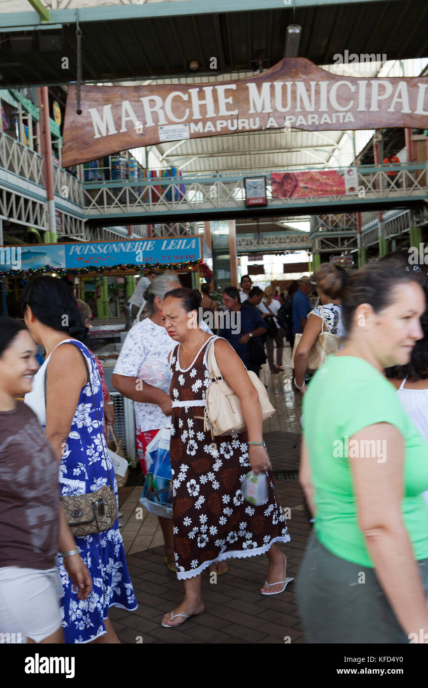 Polinesia francese, Tahiti. Il mercato comunale di Papeete. Foto Stock