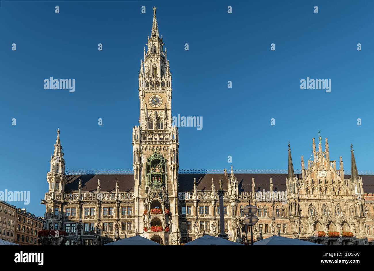 Monaco di Baviera Marienplatz Rathaus cuore della città Foto Stock