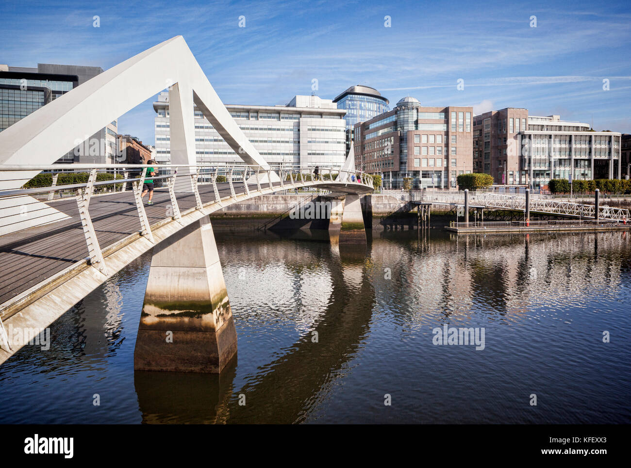 Tradeston e ponte sul fiume Clyde, Glasgow, Scotland, Regno Unito, parte dell'cyde regime di rigenerazione. Foto Stock