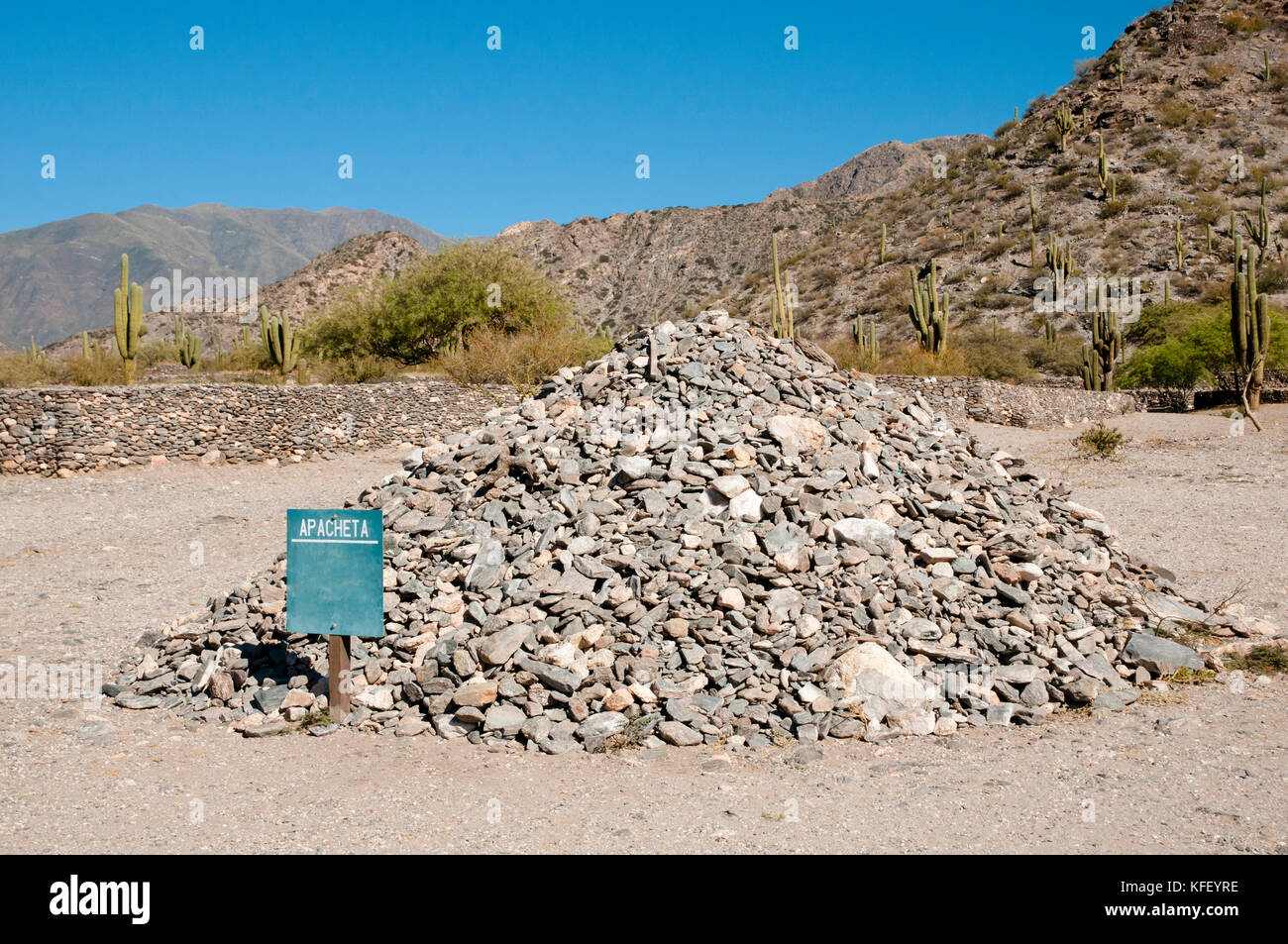 Pietra apacheta cairn Foto Stock