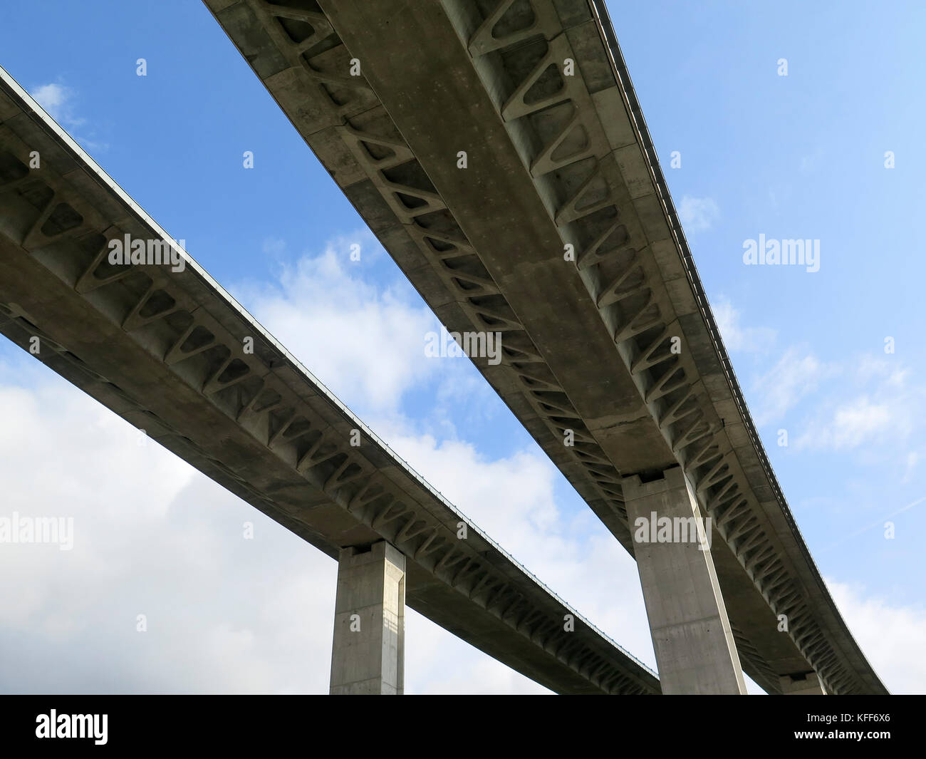 Ponte di elevata Foto Stock