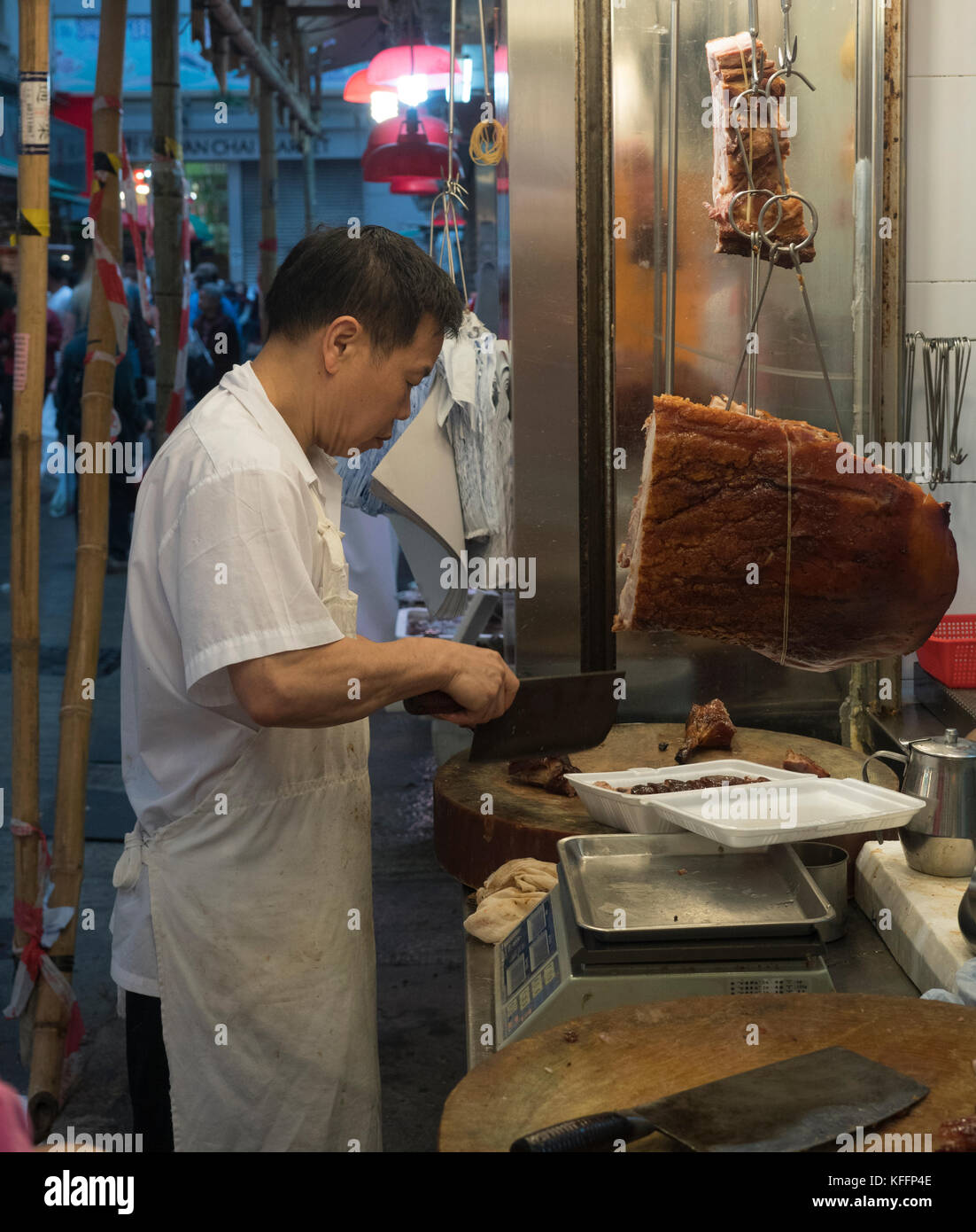 Venditori di mercato a Yau Tei Mercato coperto Mercato alimentare, Hong Kong, Cina, Asia. Foto Stock