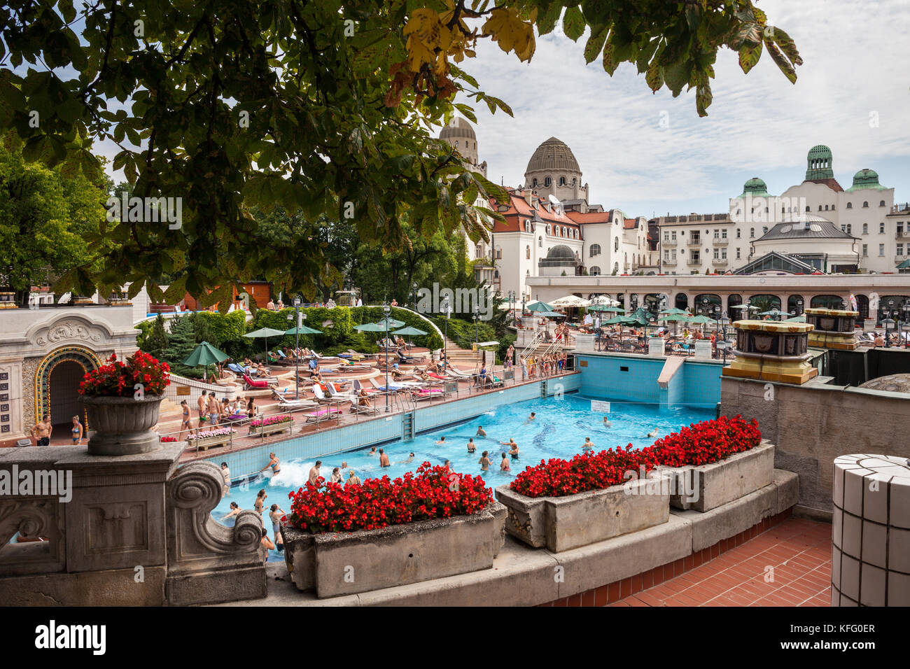 Ungheria, Budapest, Bagno termale e piscina di Gellert complessa Foto Stock