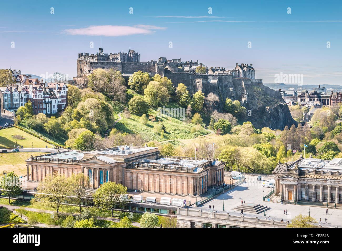 Bella vista sul castello di Edimburgo Foto Stock