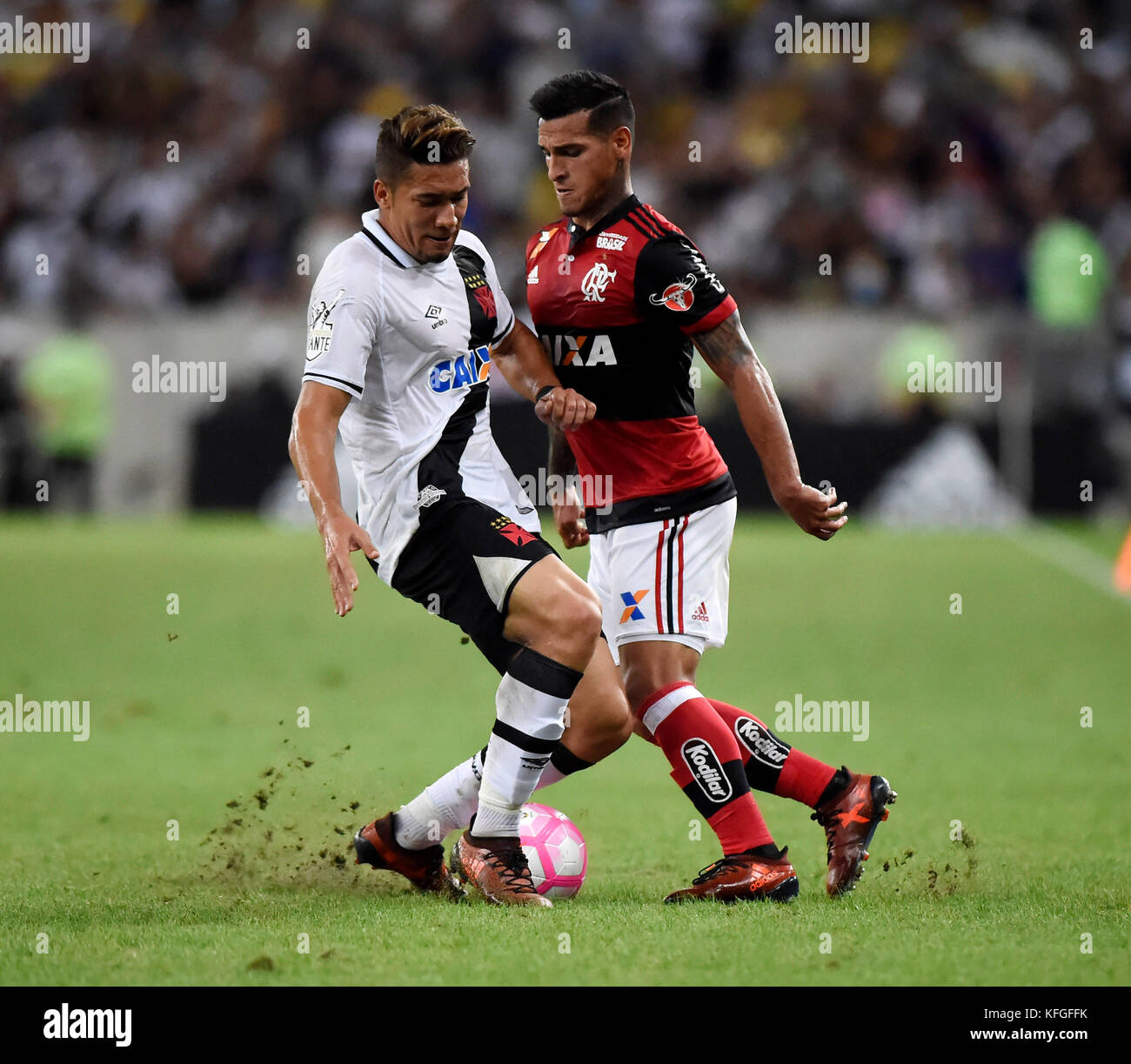 Rio de Janeiro - Brasile 17 giugno 2017 partita di calcio tra flamengo e vasco al Maracanã stadium nella parte settentrionale della città Foto Stock