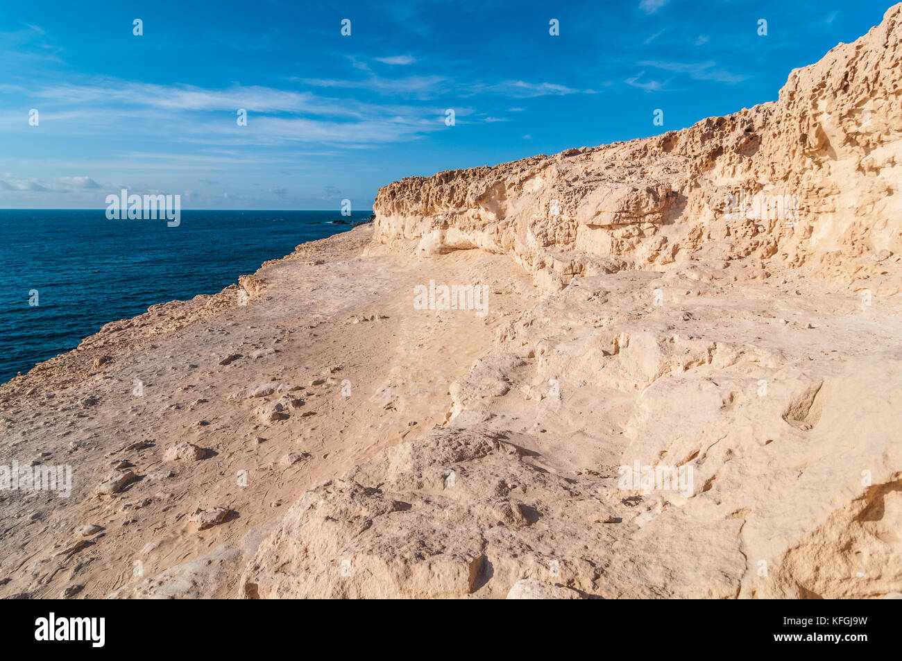 Dune del Pliocene, calcarenites formata dai resti fossili di Shell e alghe marine, gli indicatori dell'esistenza di un clima più mite. Ajuy, Fuerteventura, Foto Stock