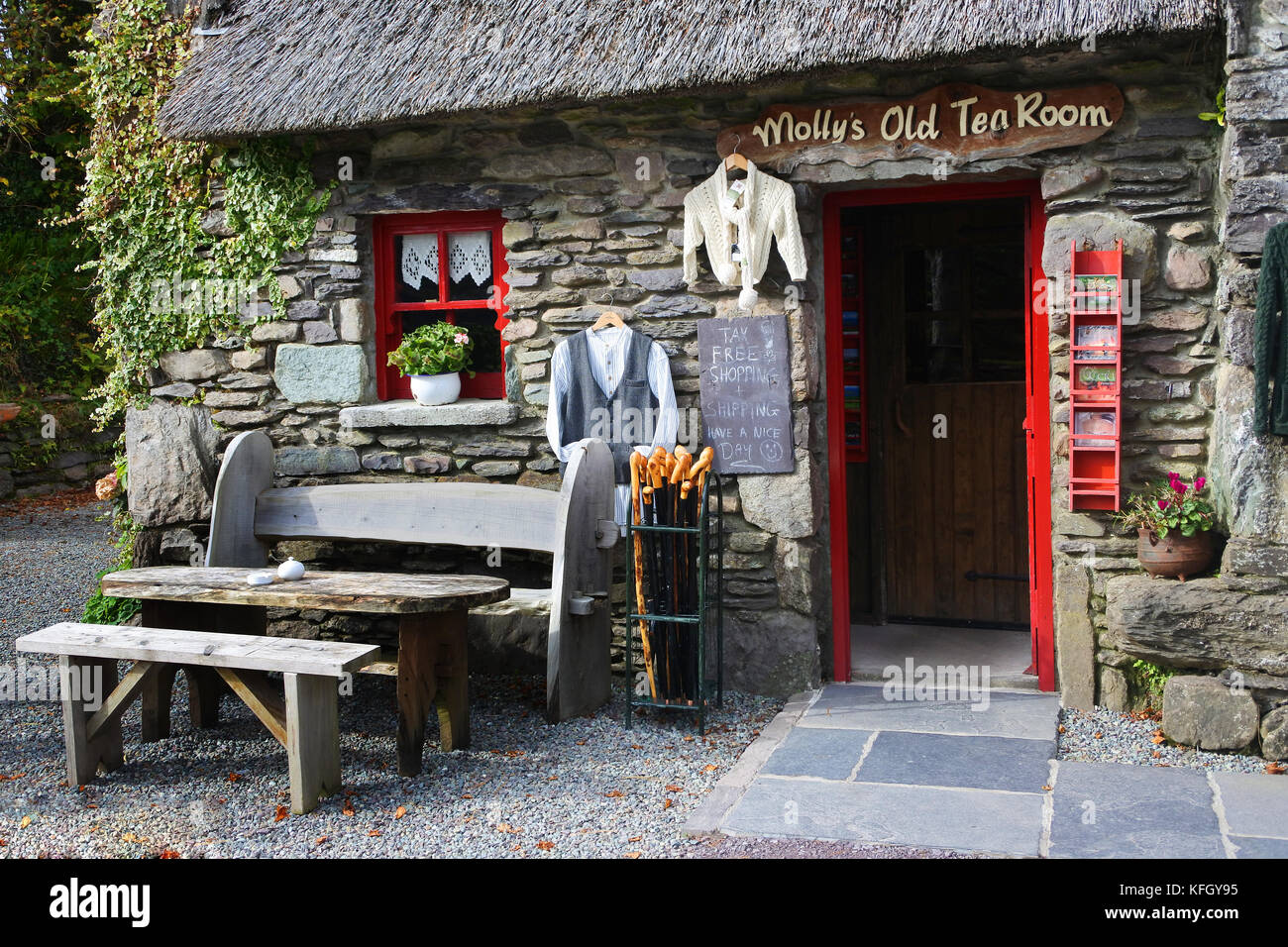 Molly Gallivans Tea Rooms, Bonane, Kenmare, County Kerry, Irlanda - John Gollop Foto Stock