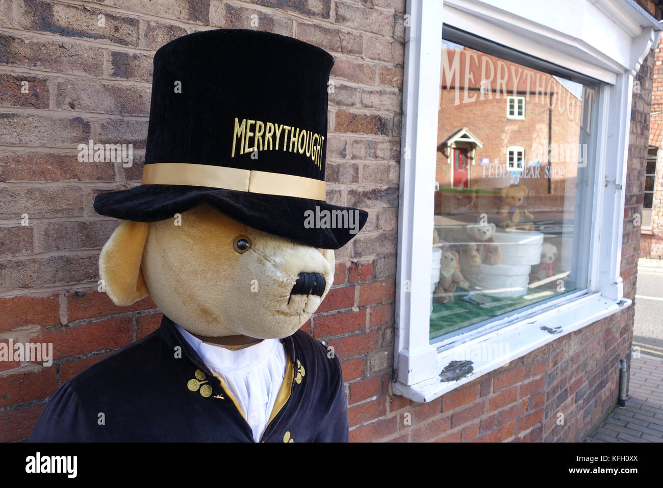 La Merrythought Teddy bear shop in Ironbridge Foto Stock