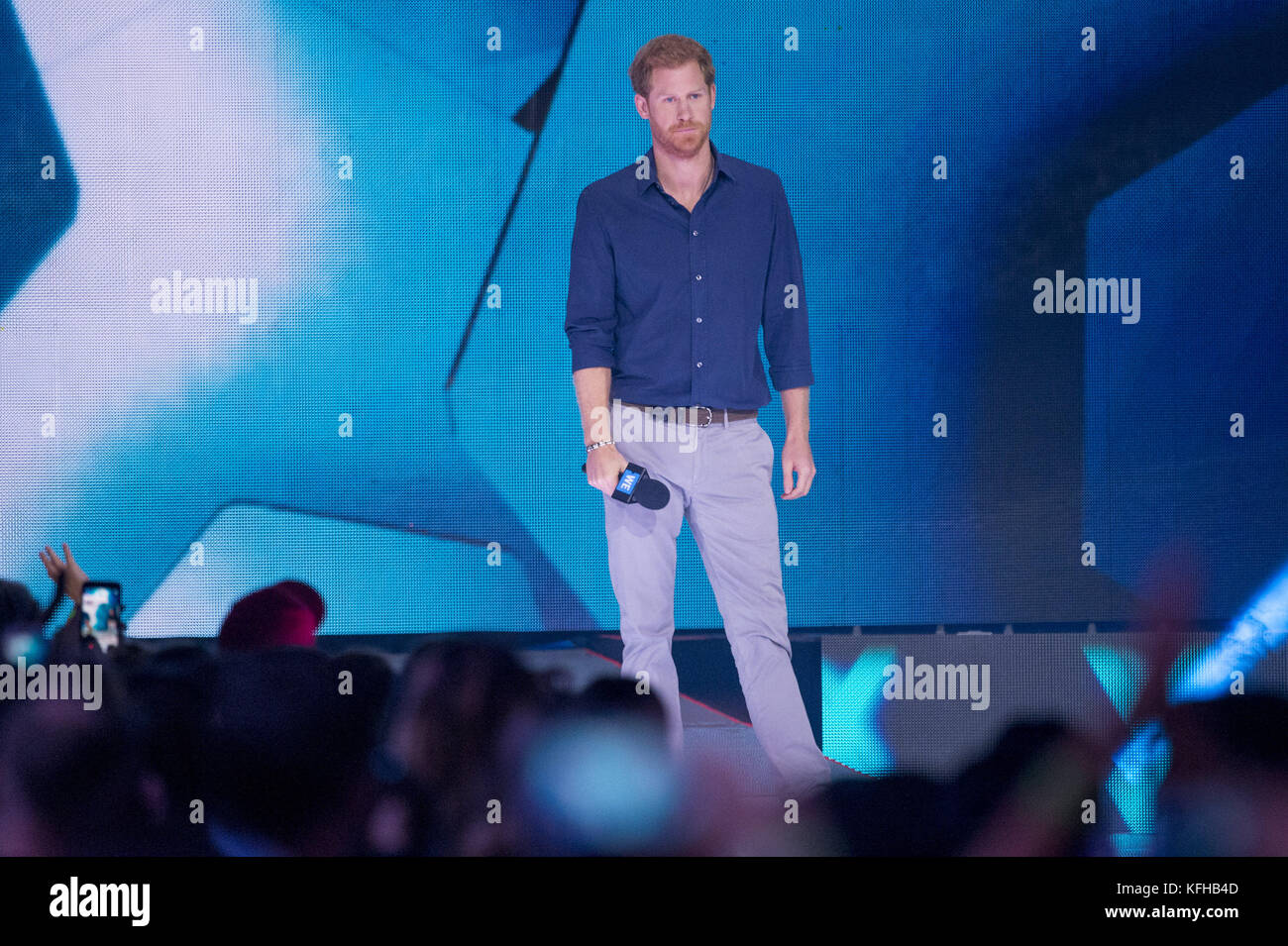 Il principe Harry partecipa a un WE Day, evento educativo e di ispirazione che celebra il potere dei giovani di fare la differenza positiva nel mondo. Con: Prince Harry Where: Toronto, Canada When: 28 Set 2017 Credit: Euan Cherry/WENN.com Foto Stock