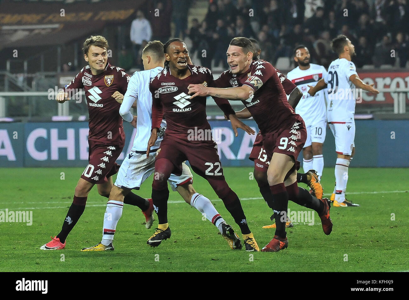 Torino, Italia. 29 ott 2017. joel obi (torino fc) durante la serie di una partita di calcio tra torino fc e cagliari calcio allo stadio grande Torino il 29 ottobre 2017 a Torino, Italia. Credito: Fabio petrosino/alamy live news Foto Stock