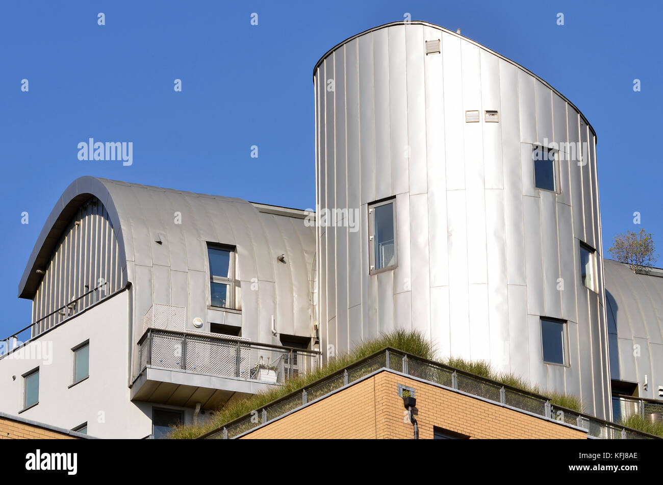 Rivestimento in alluminio su edifici, il castello di cantiere, London, SE1, UK. Foto Stock