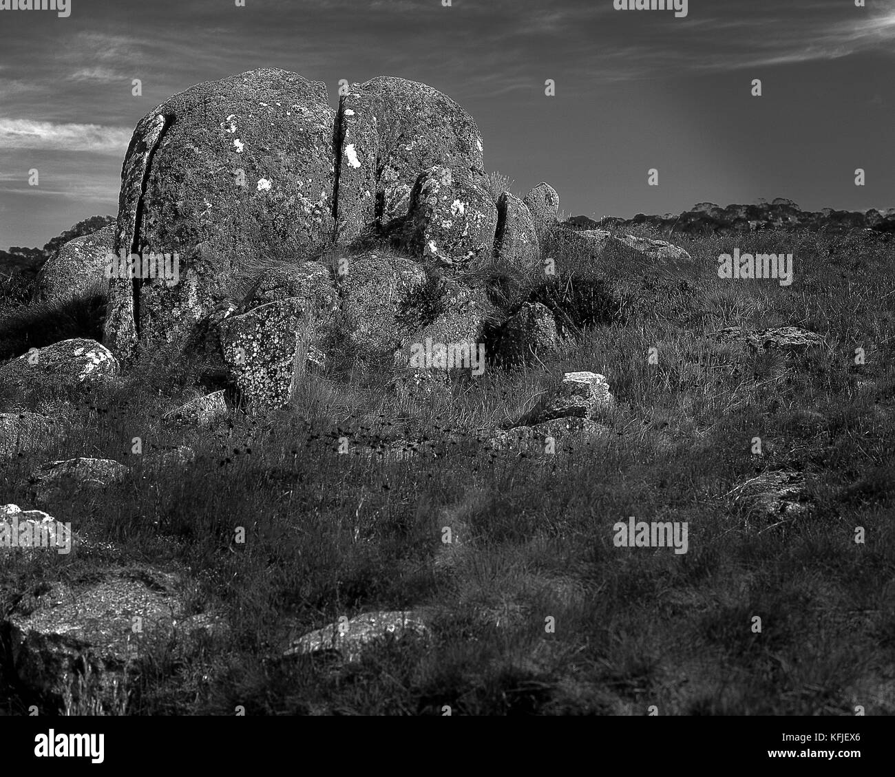 Australia: massi di granito, montagne innevate, NSW Foto Stock