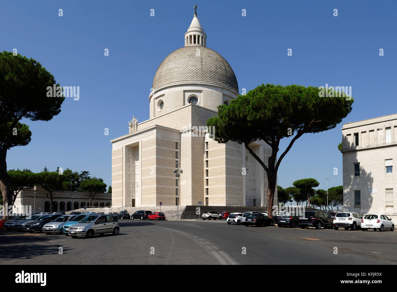 Festeggiamenti San Pietro E Paolo Roma Vista la Basilica dei Santi Pietro e Paolo (Basilica dei Santi Pietro e