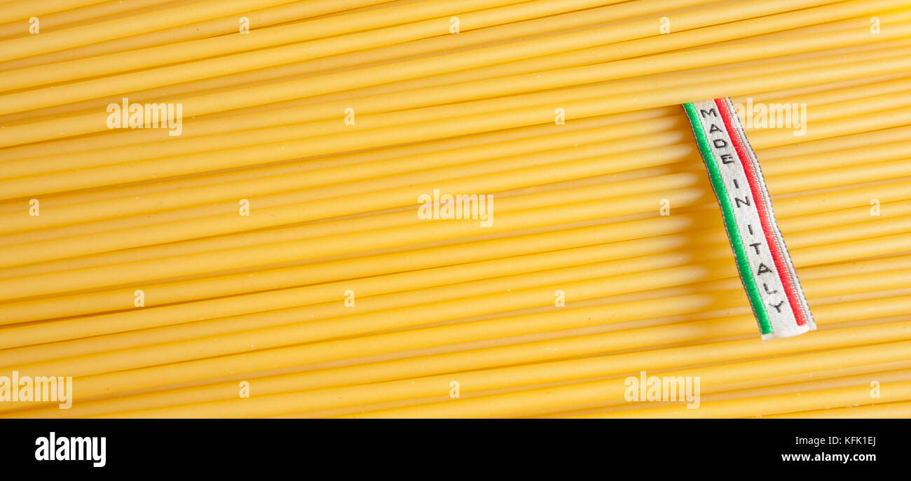 Made in italy oltre a crudo spaghetti italiano Foto Stock