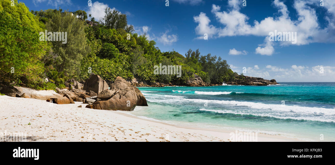 La Seychelles, Mahe, Anse Intendance, spiaggia, condivisa con Banyan Tree Resort, panoramica Foto Stock