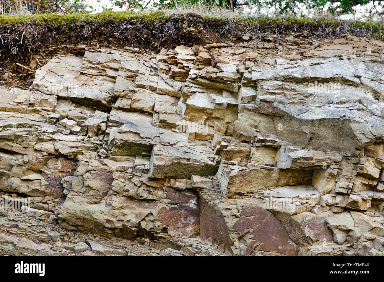 Cava di pietra arenaria o grotta di terra di close-up Foto stock - Alamy