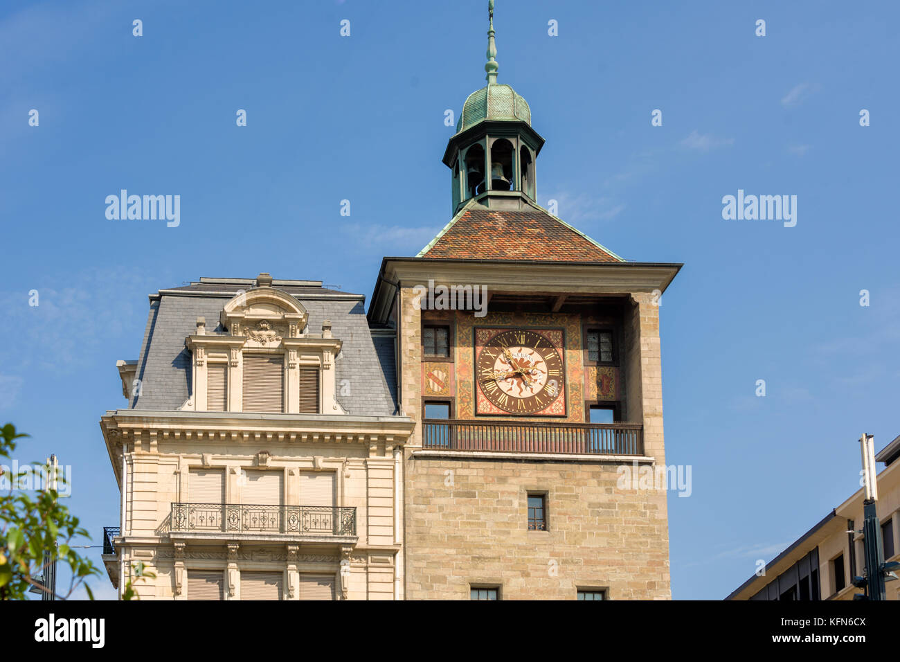 GINEVRA, SVIZZERA - AGOSTO 29. Piazza Belair, la torre è diventata uno dei monumenti chiave del patrimonio della città Foto Stock