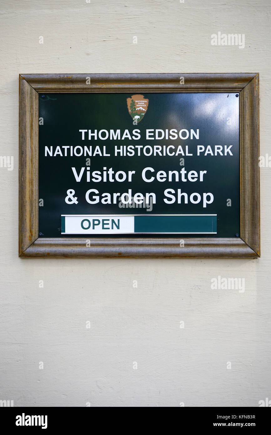 Segno del centro visitatori e del negozio di giardino in Glenmont Estate la casa di Thomas Edison.Thomas Edison National Historical Park.West Orange.NJ.USA Foto Stock