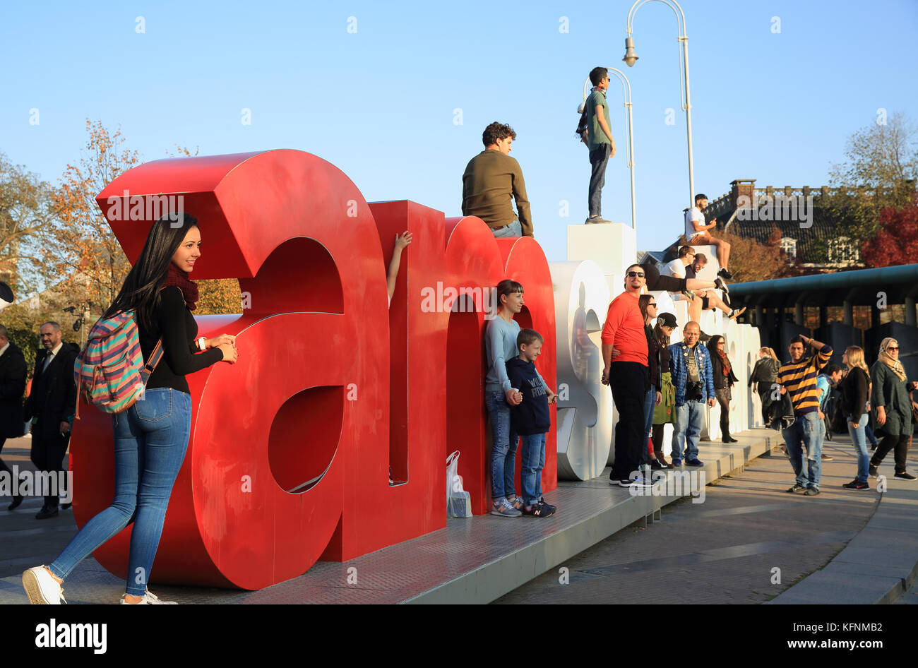 L'iconico mi segno di Amsterdam di fronte al Rijksmuseum, in autunno, di Amsterdam, in Olanda, in Europa Foto Stock