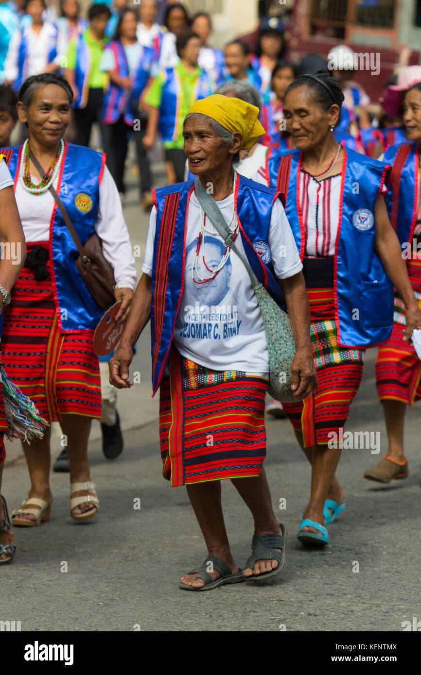 Imbayah è un festival culturale che celebra le antiche tradizioni delle tribù indigene Ifugao di Banaue, Filippine. Foto Stock