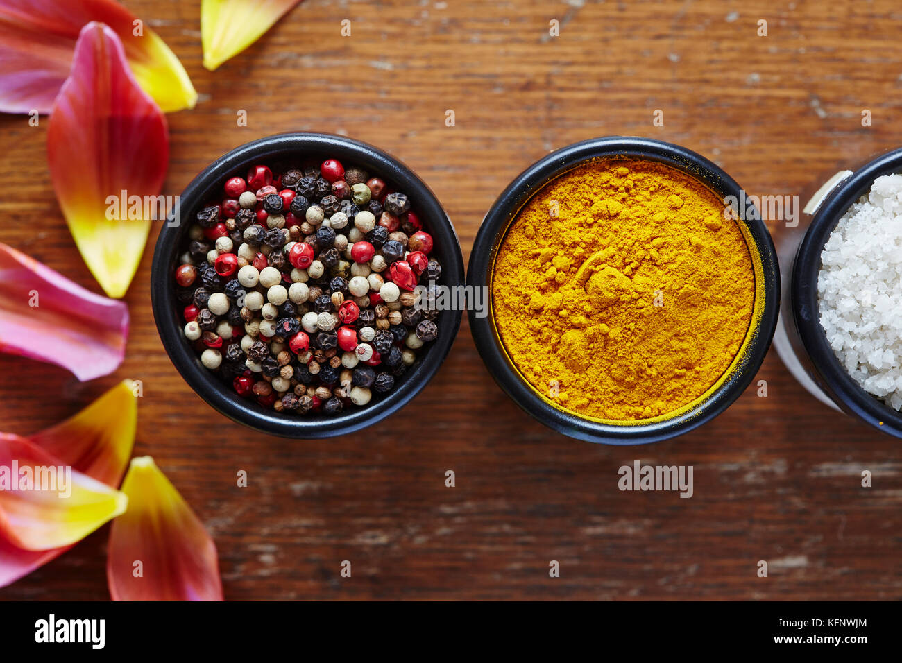 Kurkuma e pepe nero bocce cucina asiatica Foto Stock