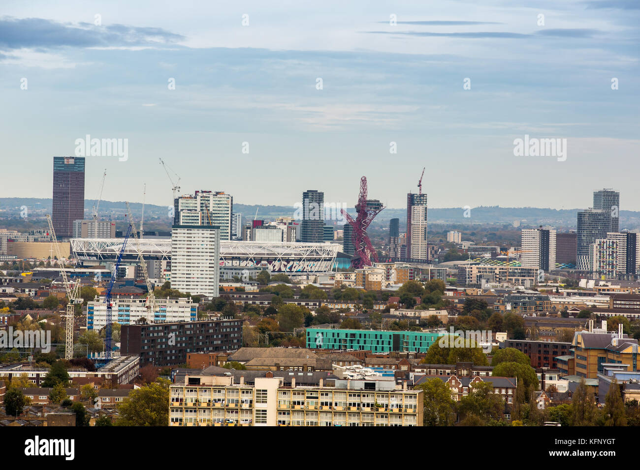Città di Londra visto dall'eliporto sul Royal Hospital di Londra Foto Stock