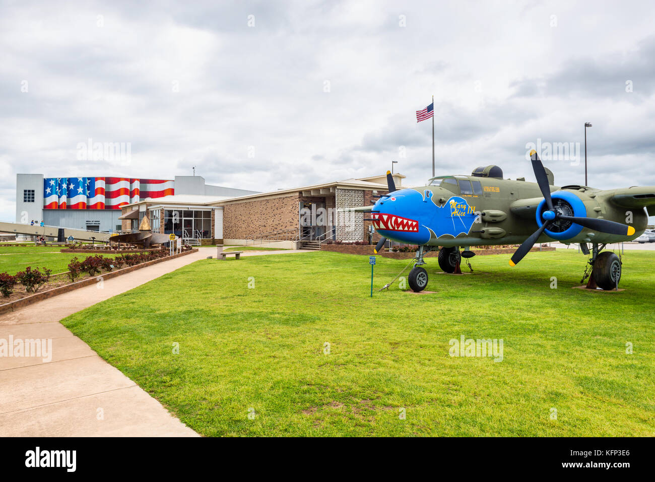 USS Alabama Battleship Memorial Park a Mobile, Alabama, Stati Uniti. Il parco ospita una collezione di aerei militari e navi da museo Foto Stock