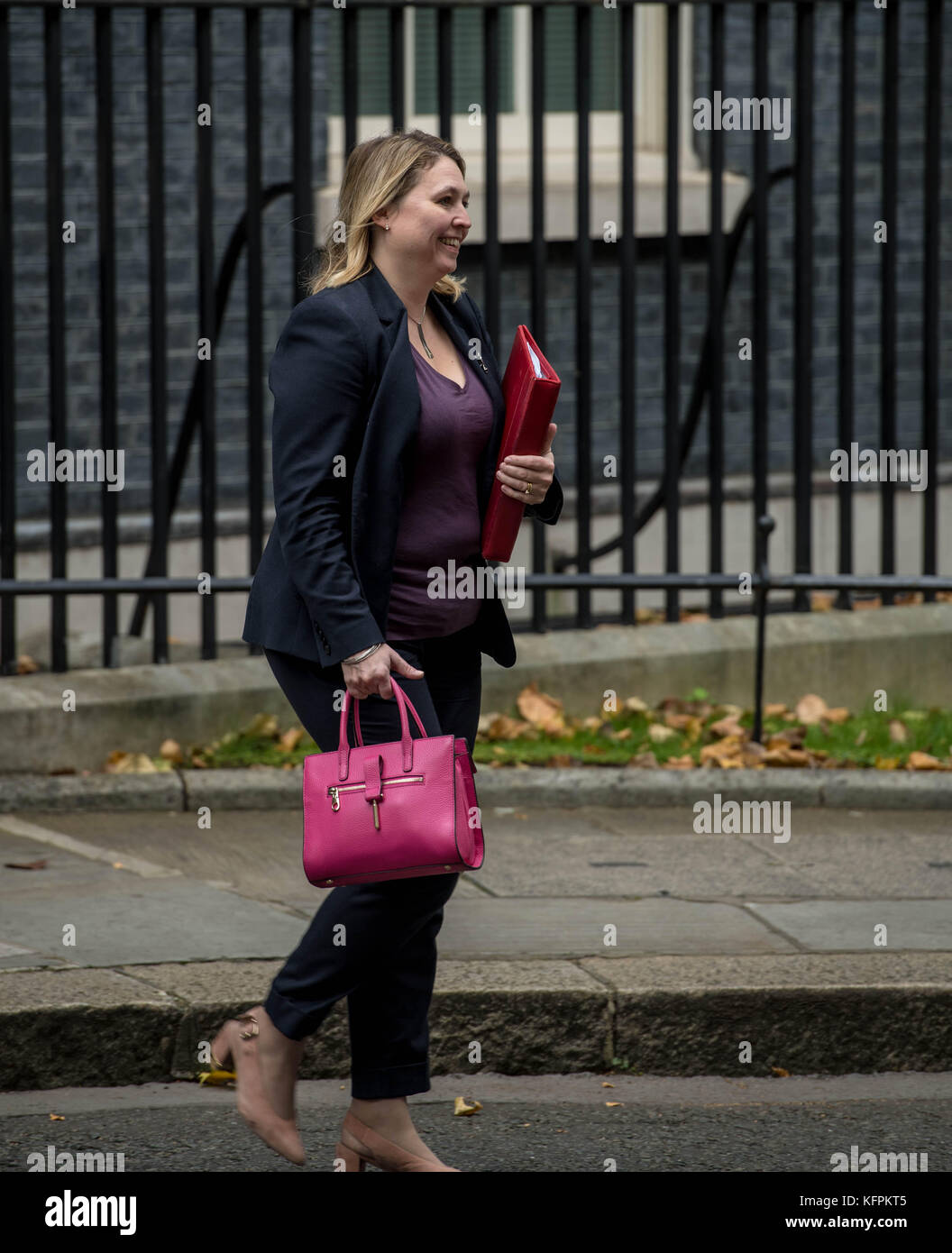 Londra, Regno Unito. 31 ott 2017. karen Bradley, cultura segretario, foglie 10 Downing street a seguito di una riunione del gabinetto. Credito: Ian Davidson/alamy live news Foto Stock