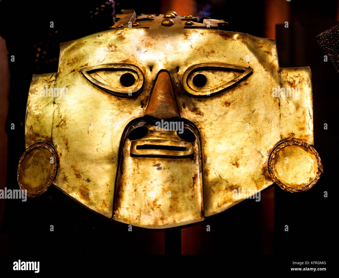 Maschera per il Royal hunt del sun 1964 Il gioco racconta la storia della conquista spagnola in Perù Foto Stock