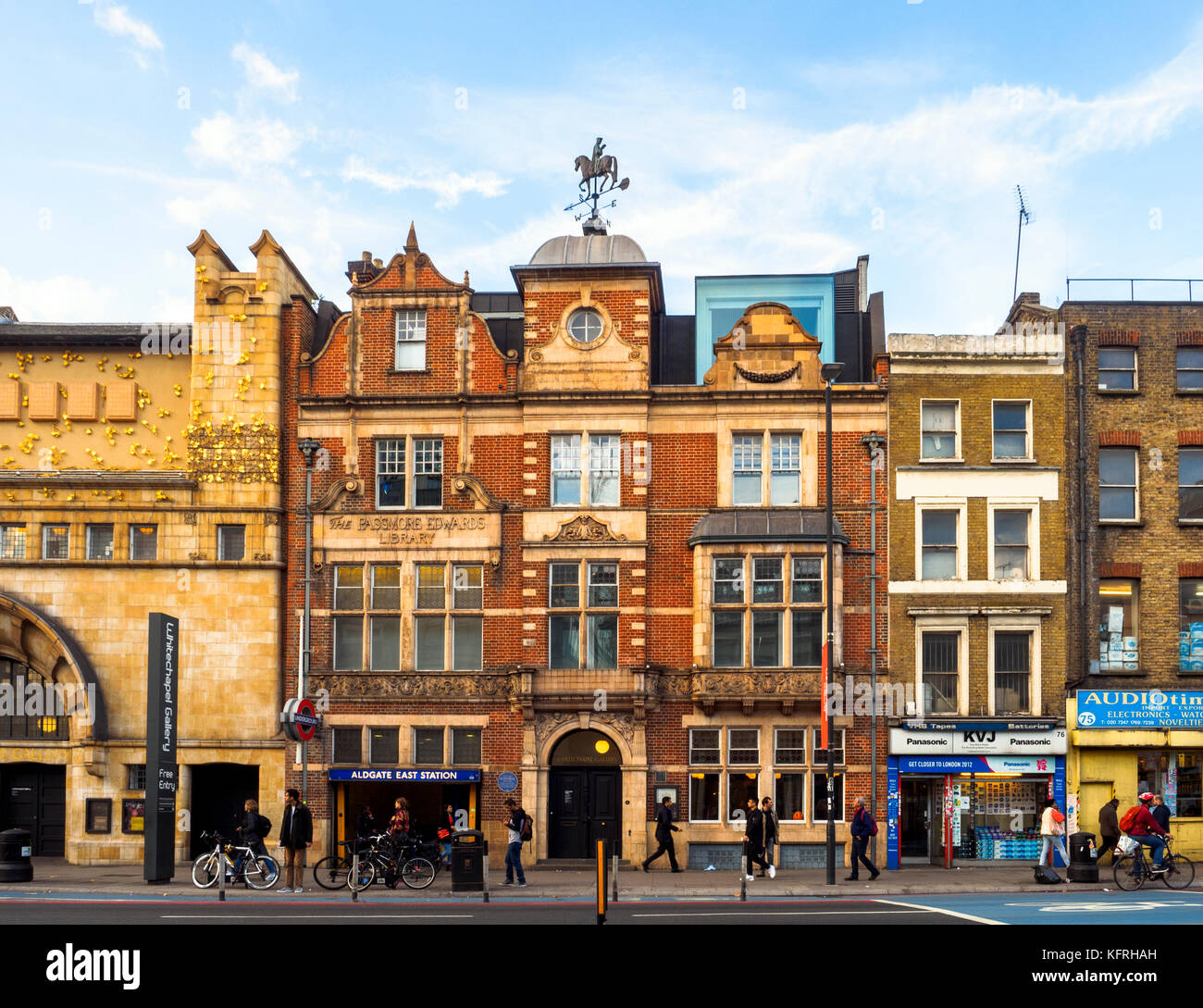 Aldgate East Stazione della metropolitana - Londra, Inghilterra Foto Stock