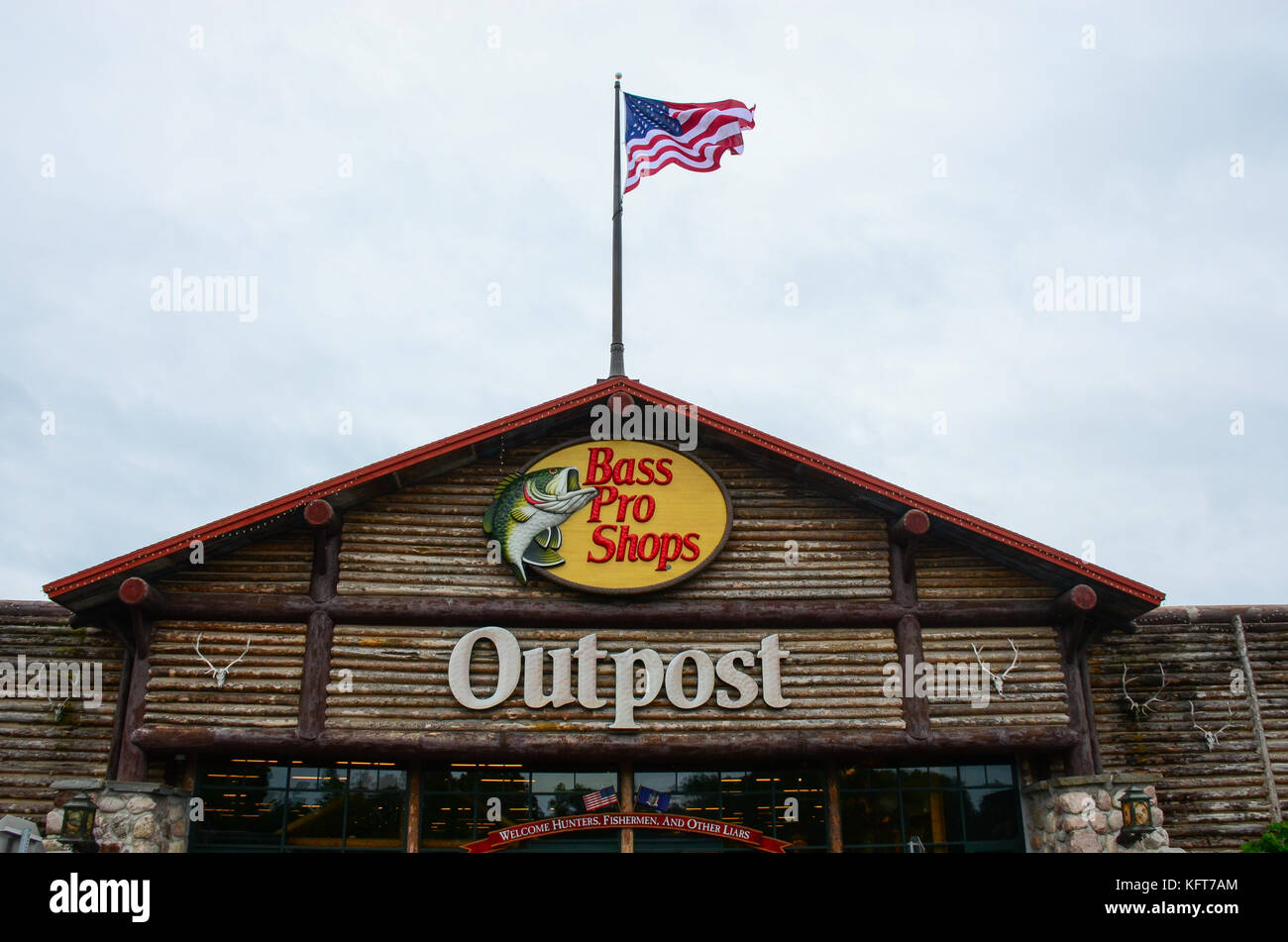 Bass Pro Shops avamposto in Utica, NY, un importante sporting goods retailer in USA Foto Stock