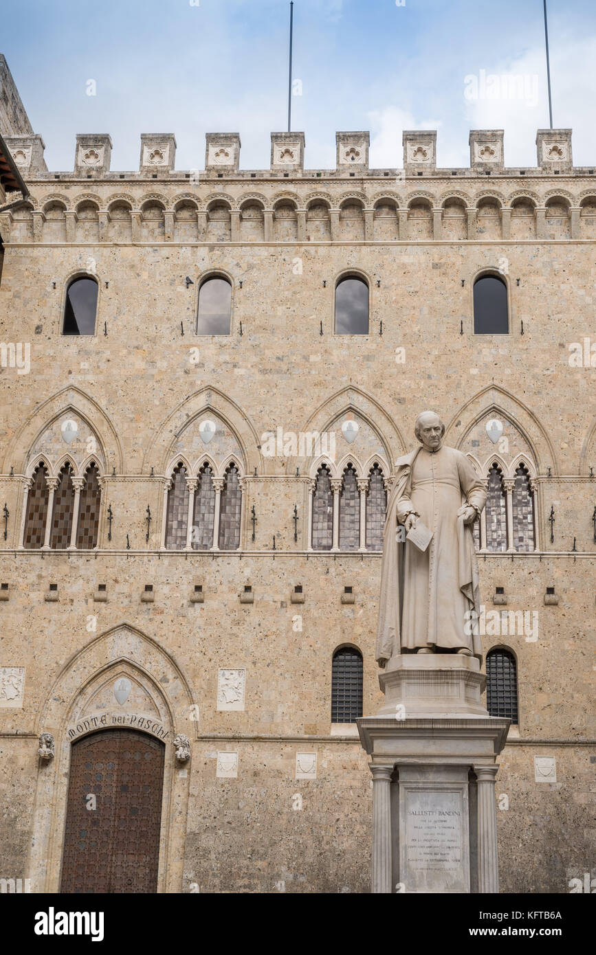 Sede a siena, Italia di Banca Monte dei Paschi di Siena, la più antica banca superstite nel mondo e passando da problemi finanziari Foto Stock