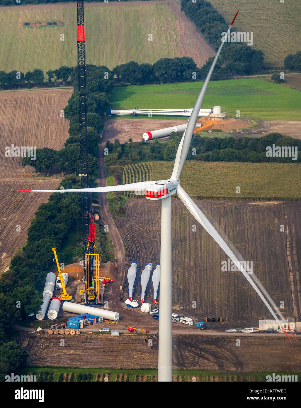 A Schermbeck sul confine della città di Dorsten sorgono centrali eoliche, energia alternativa, energia rigenerativa, kit di costruzione di turbine eoliche, Dorsten Foto Stock