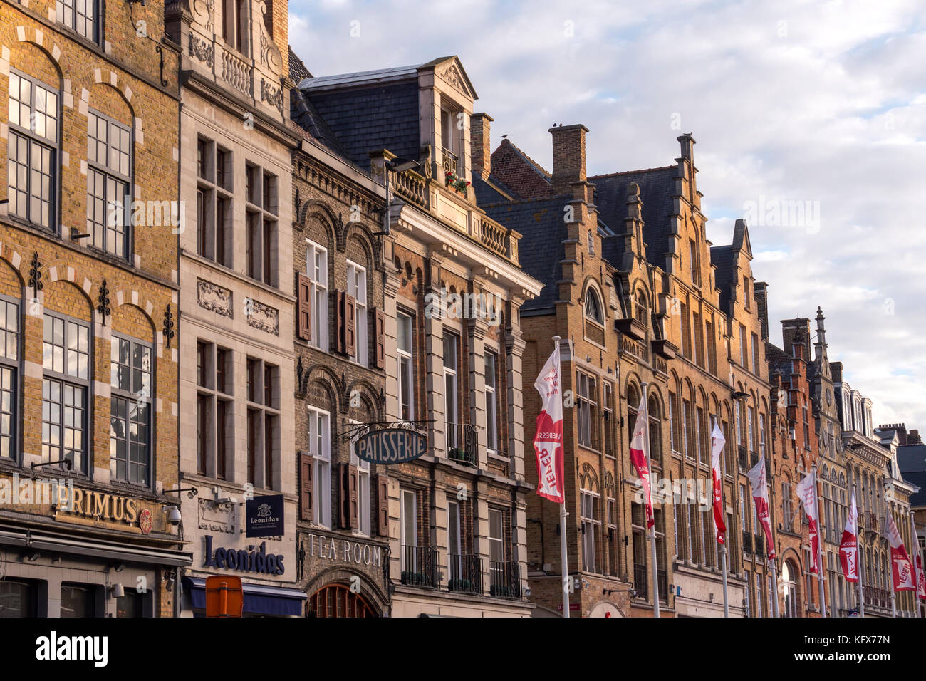 Piazza del mercato Ypres Fiandre Belgio Foto Stock