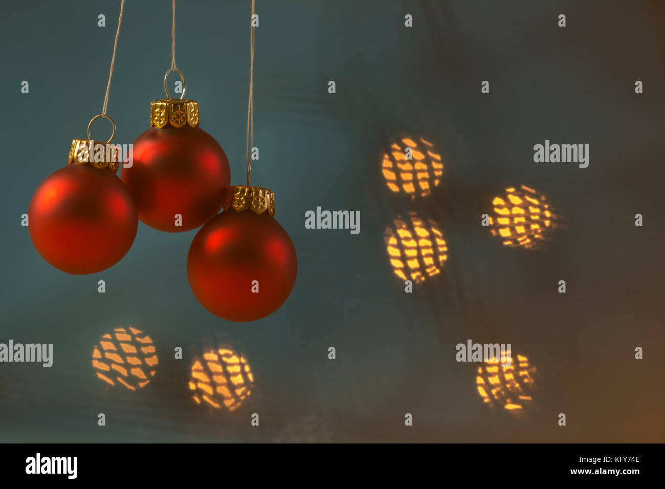 Palle di Natale con soft sfondo luminoso Foto Stock