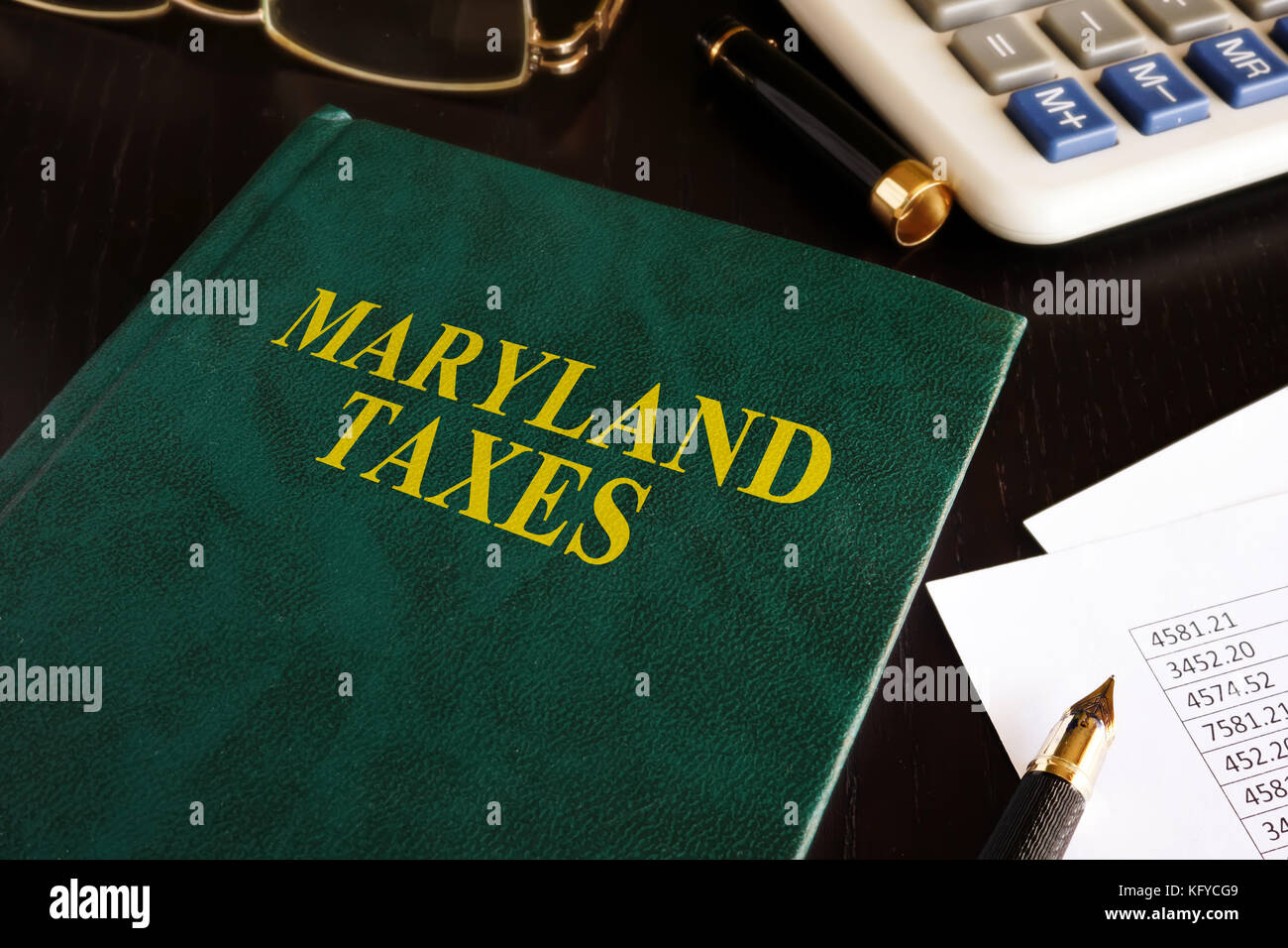 Maryland imposte su un tavolo per ufficio. Foto Stock