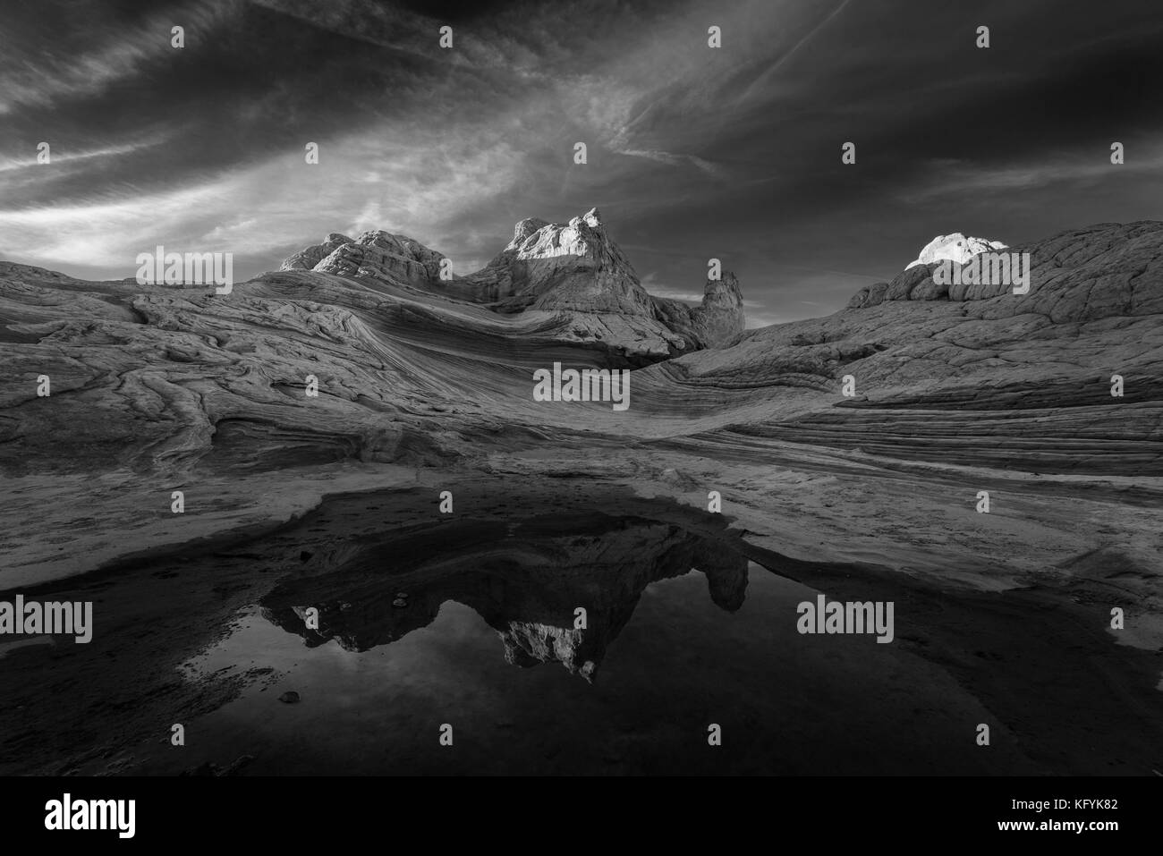 Il retro del drago. formazione di roccia in tasca bianco, Arizona, Stati Uniti. sunrise in scena la mattina. Foto Stock