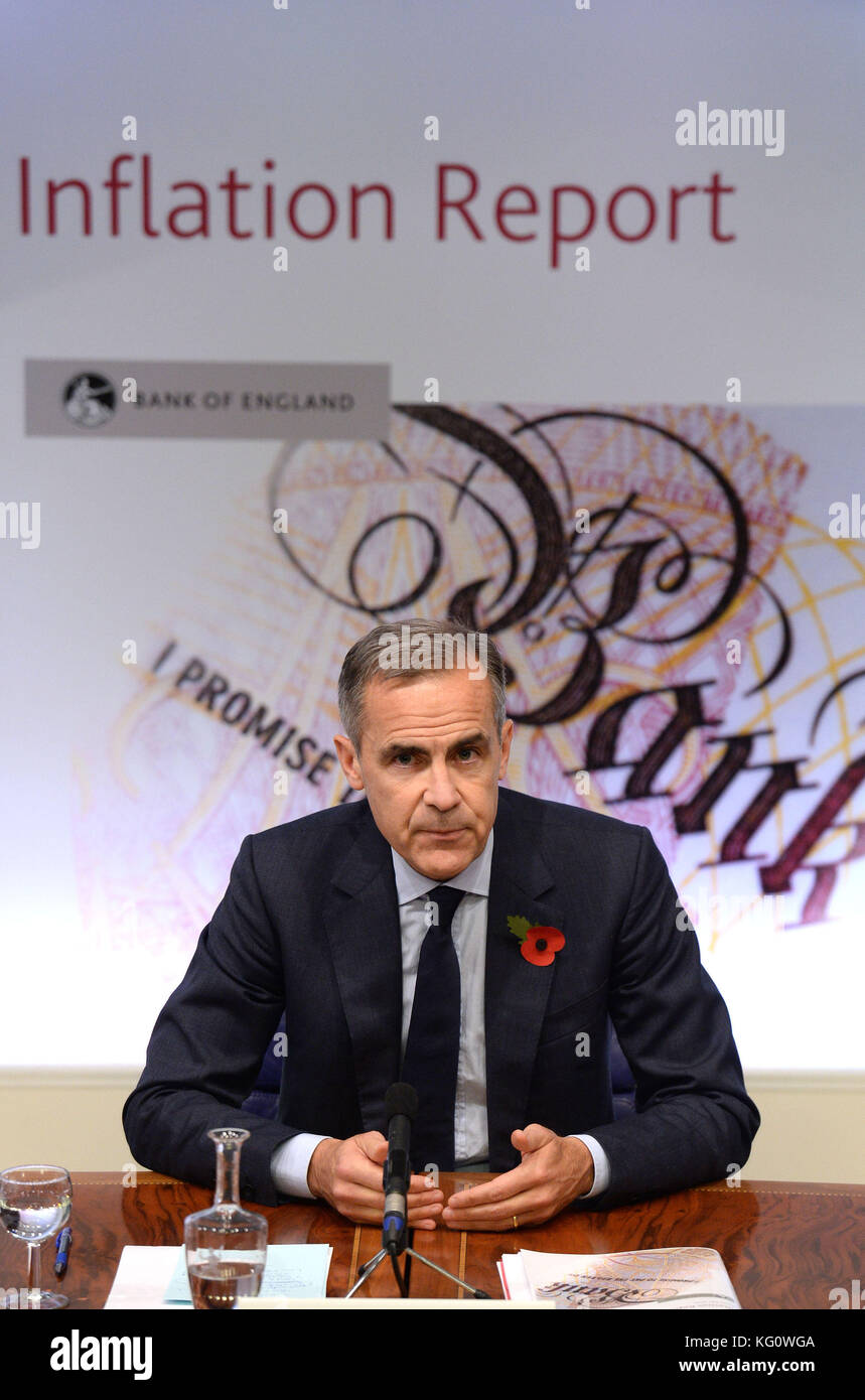 Il governatore della Banca d'Inghilterra Mark Carney parla durante l'annuncio del rapporto trimestrale di inflazione della Banca d'Inghilterra e la decisione di tasso di interesse, alla Banca d'Inghilterra, nella città di Londra. Foto Stock