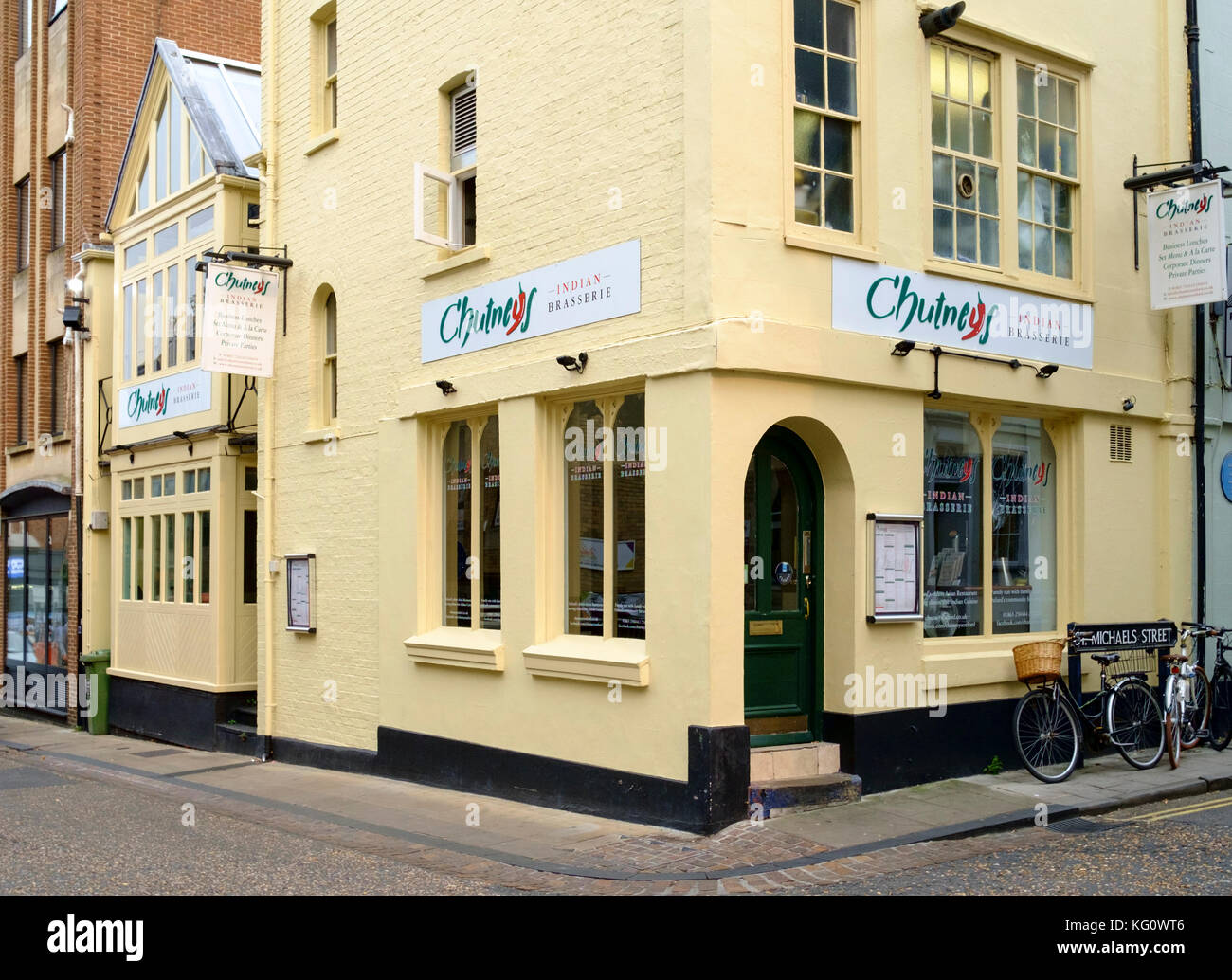 Intorno alla città universitaria di Oxford, oxfordshire England Regno Unito mostarde ristorante indiano Foto Stock