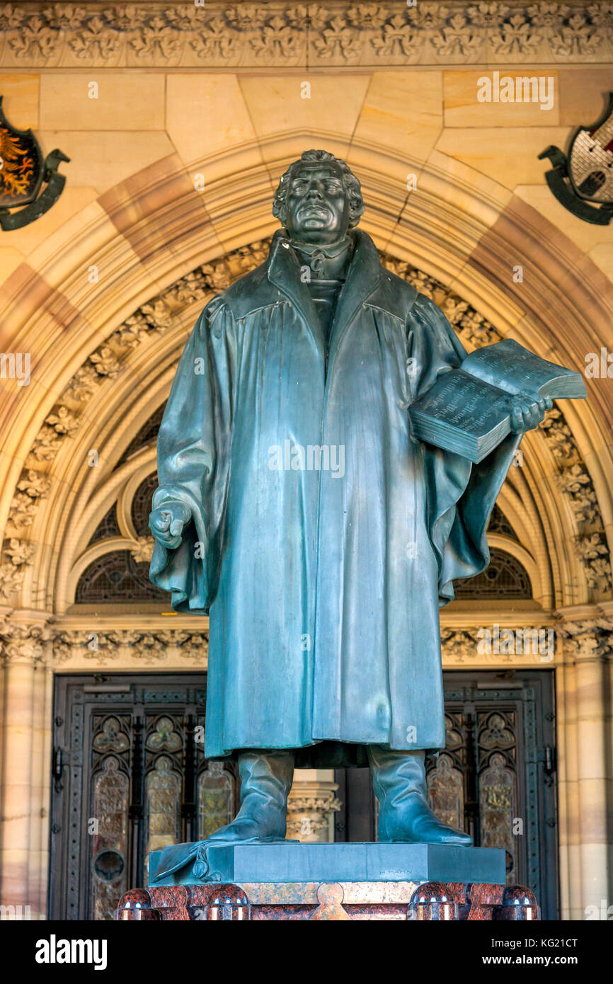 Speyer, Renania-Palatinato, Germania : der Gedächtniskirche Protestation - Vorhalle mit Martin-Luther-Denkmal Foto Stock