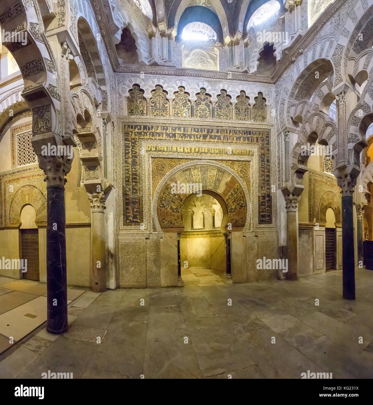 Il mihrab della moschea-cattedrale Mezquita-Catedral de Cordoba, Cordoba, Spagna.Caption locale *** chiesa e monastero, , Mihrab, colonna hall, Foto Stock