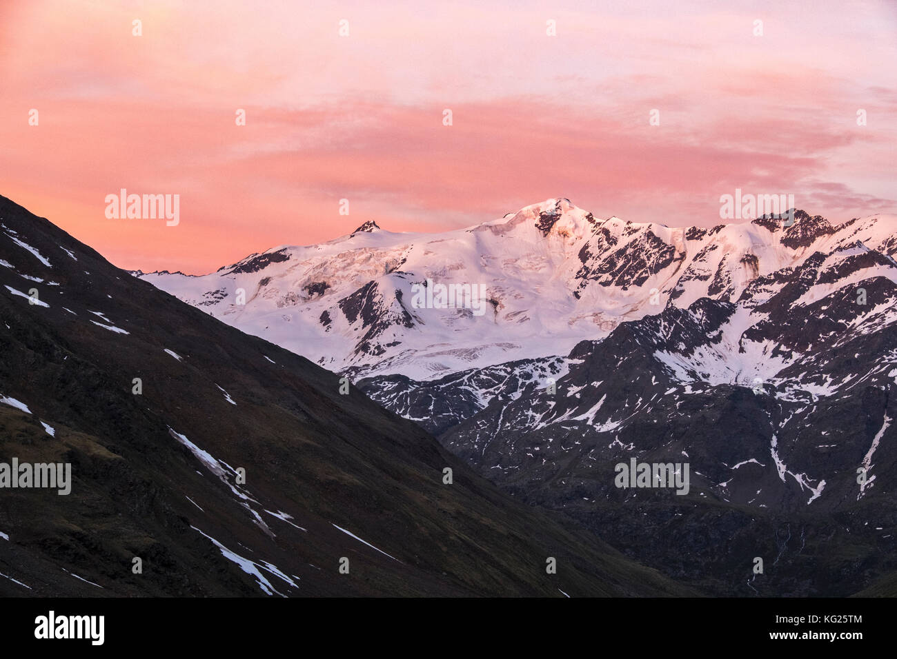 Ghiacciaio dei Forni di sunrise, Valfurva, Lombardia, Italia, Europa Foto Stock