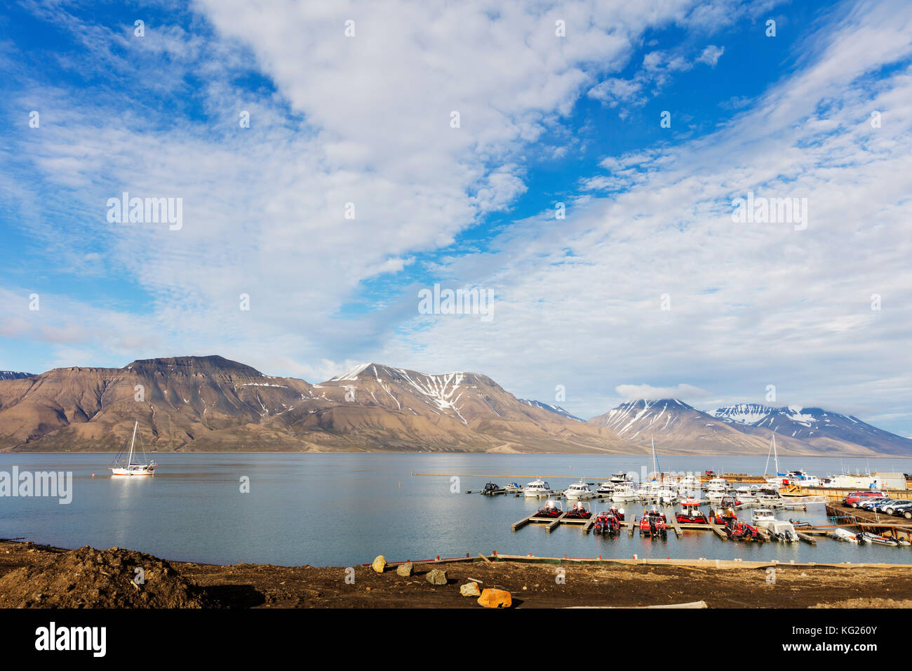 Longyearbyen Harbour, spitsbergen, svalbard artico, Norvegia, europa Foto Stock